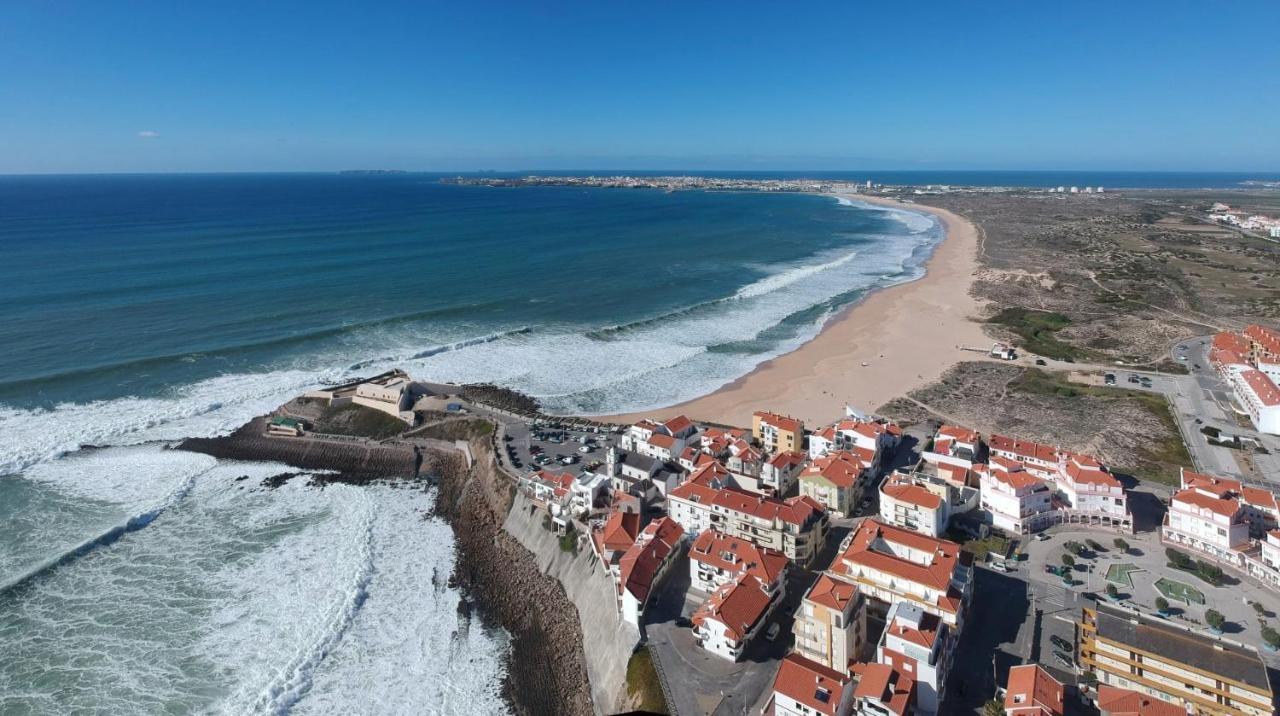 Surf And Stones Apartment Peniche Exterior photo