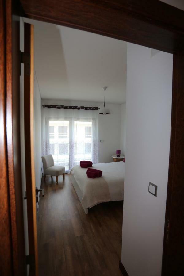 Surf And Stones Apartment Peniche Exterior photo