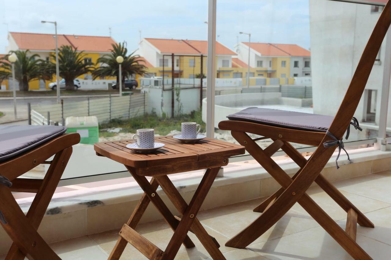 Surf And Stones Apartment Peniche Exterior photo